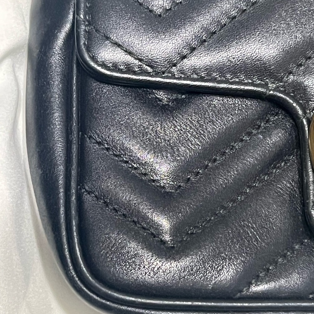 Calfskin Matelasse Super Mini GG Marmont Crossbody Bag - Picture 3 of 13